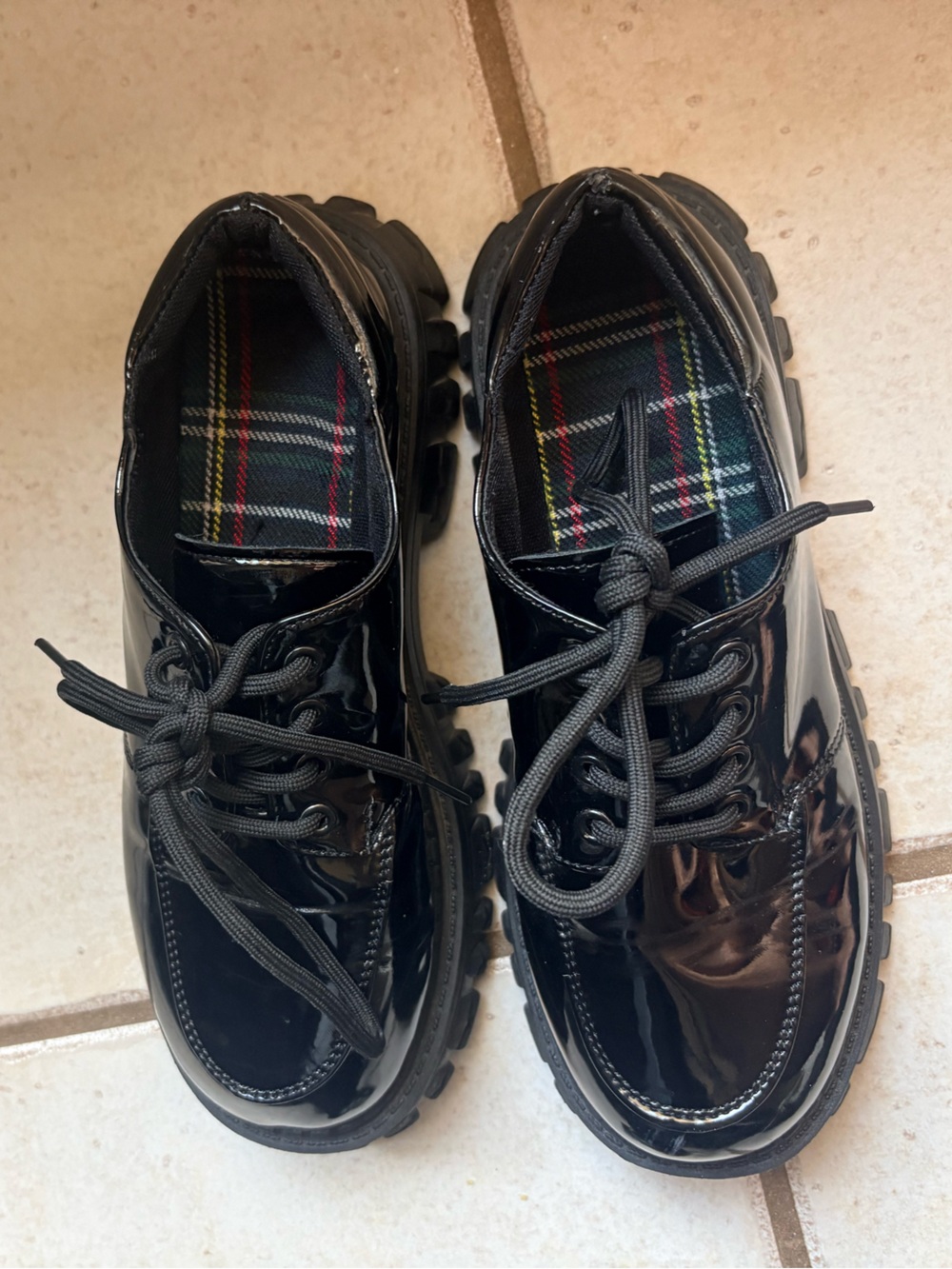 Black Patent Leather Lace-Up Chunky Sole Shoes with Plaid Lining